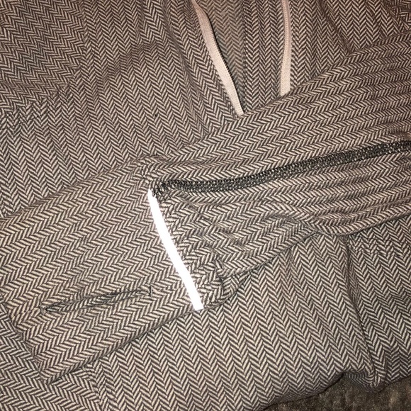Lululemon Herringbone Quarter Zip - Picture 4 of 5